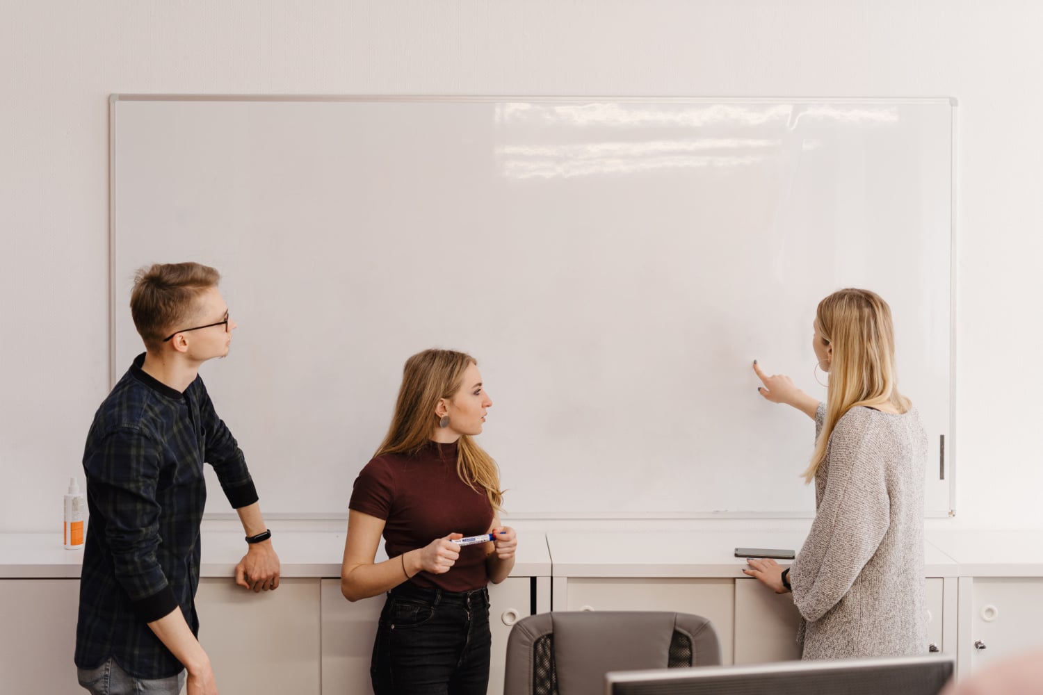 How Classroom Dry Erase Boards Support Student Learning Across Every Grade Level