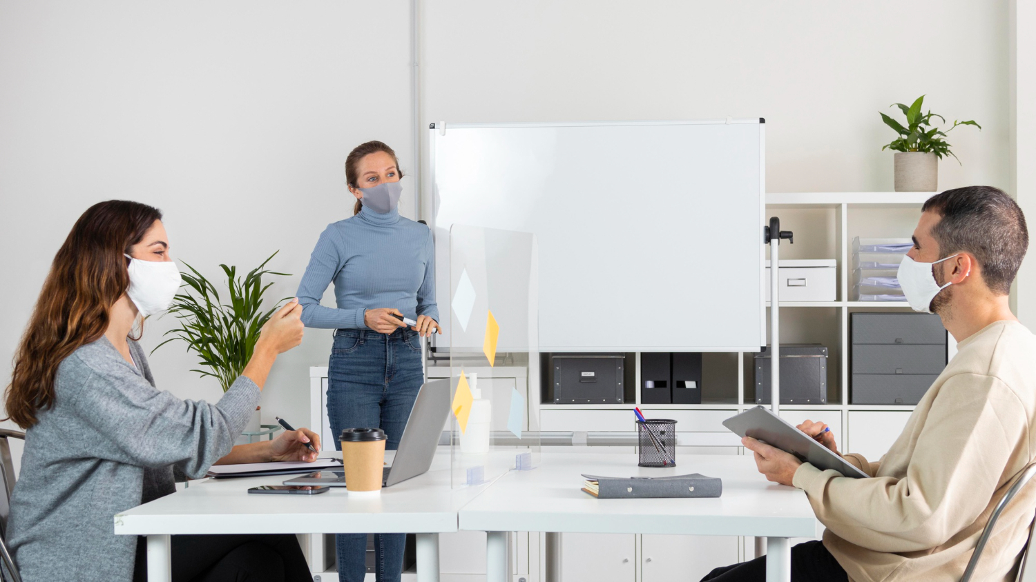 How Can Custom Whiteboards Support Workplace Collaboration?